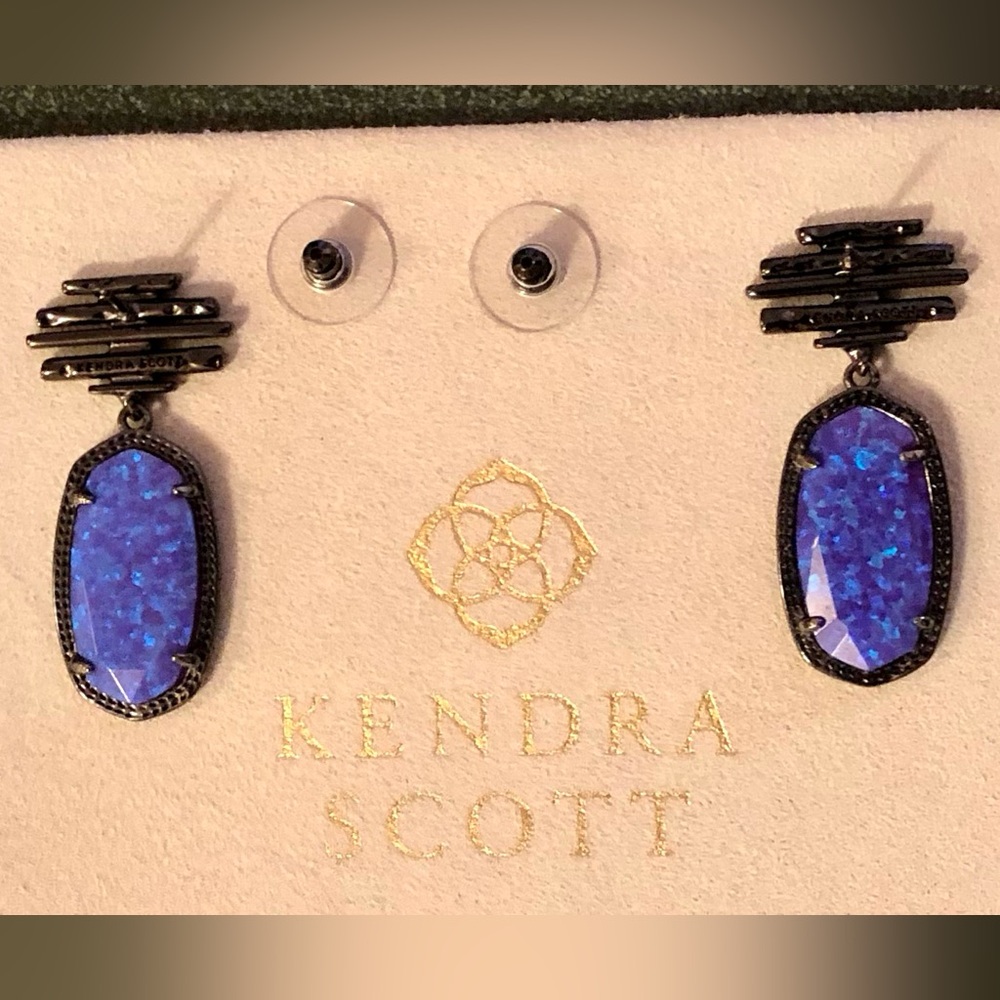 ๐ค๐๐ค VGUC Kendra Scott Custom Dani Earrings - Picture 6 of 12